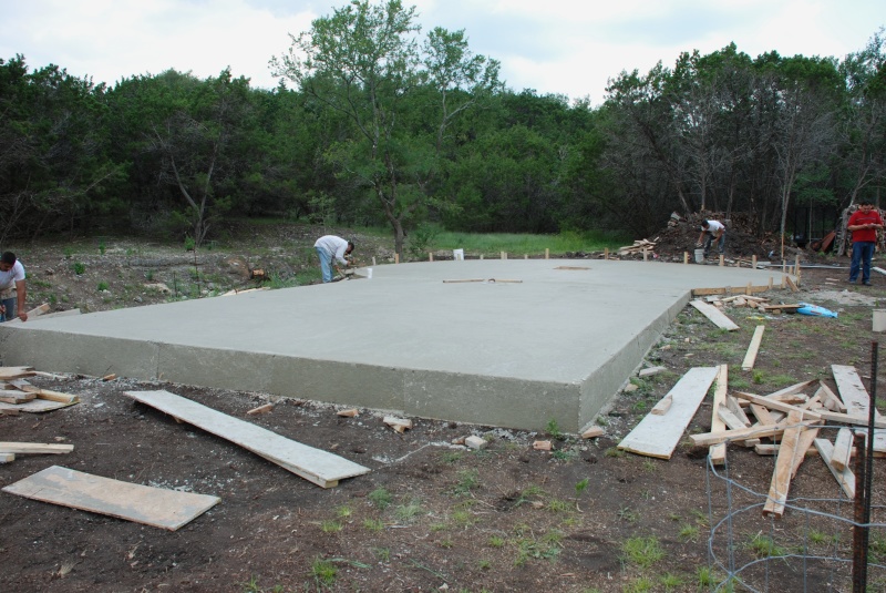 2010/05(May)/Firepit construction/800x600_2010-05-29-76 Firepit Construction.jpg